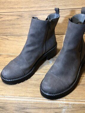 JBU Reed Chelsea Boot, Water resistant, size 9